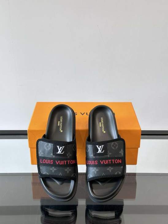 Picture of Louis Vuitton Slippers _SKULVsz38-46jyh0819762